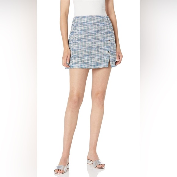 BCBGeneration Women's Asymmetrical Button Down Mini Skirt - Picture 1 of 9